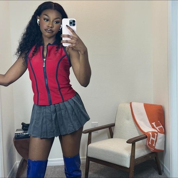 Sexy (Brand New) Guess blue latex like material pointy toe over the knee boots - Picture 5 of 5